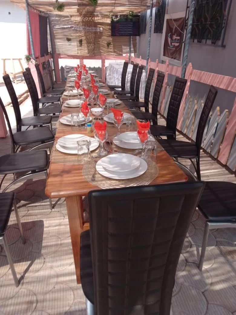 Bertoua Bh Apero Club酒店 外观 照片